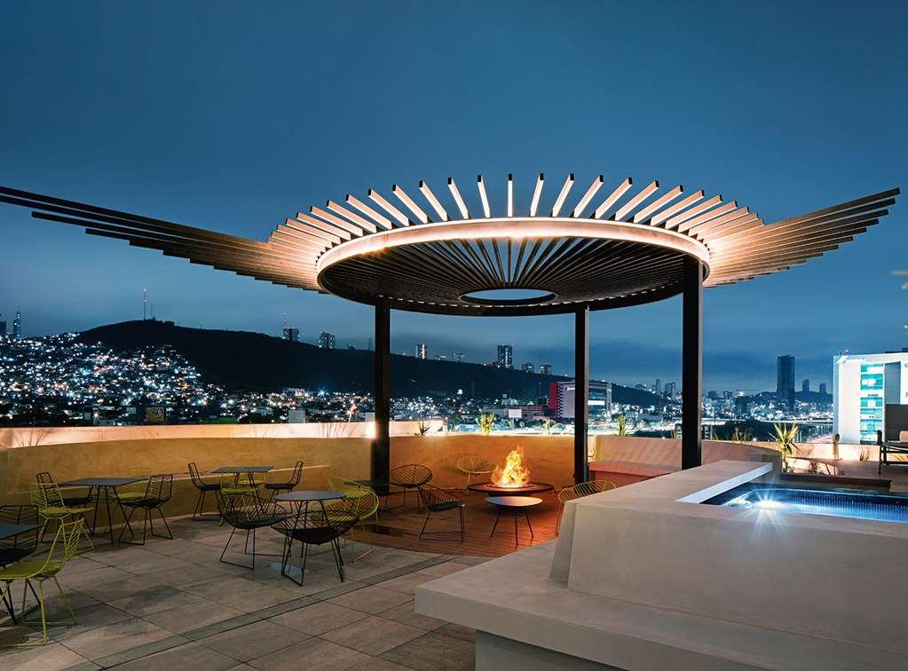 Hotel Galeria Plaza Monterrey Zařízení fotografie Rooftop at the hotel