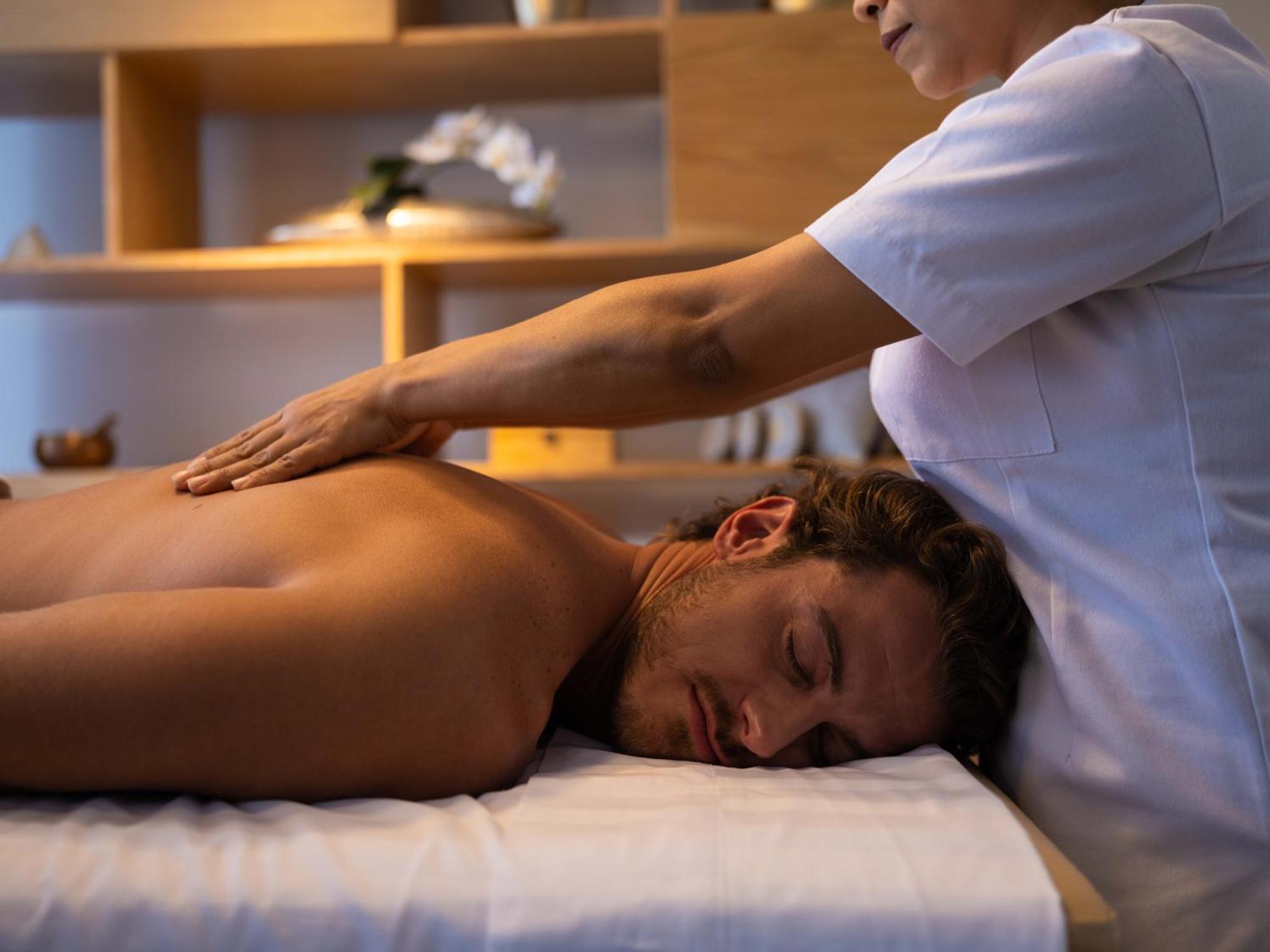 Hotel Galeria Plaza Monterrey Exteriér fotografie Massage